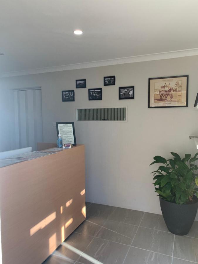 Gunsynd Motor Inn Goondiwindi Exterior photo